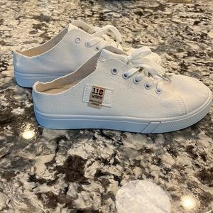 NEW lightweight white canvas sneakers mules slip-on